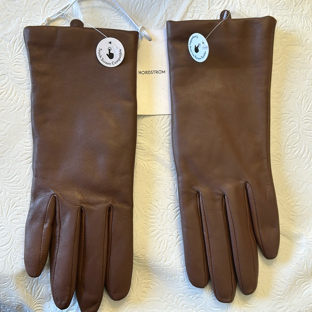 Women’s gloves